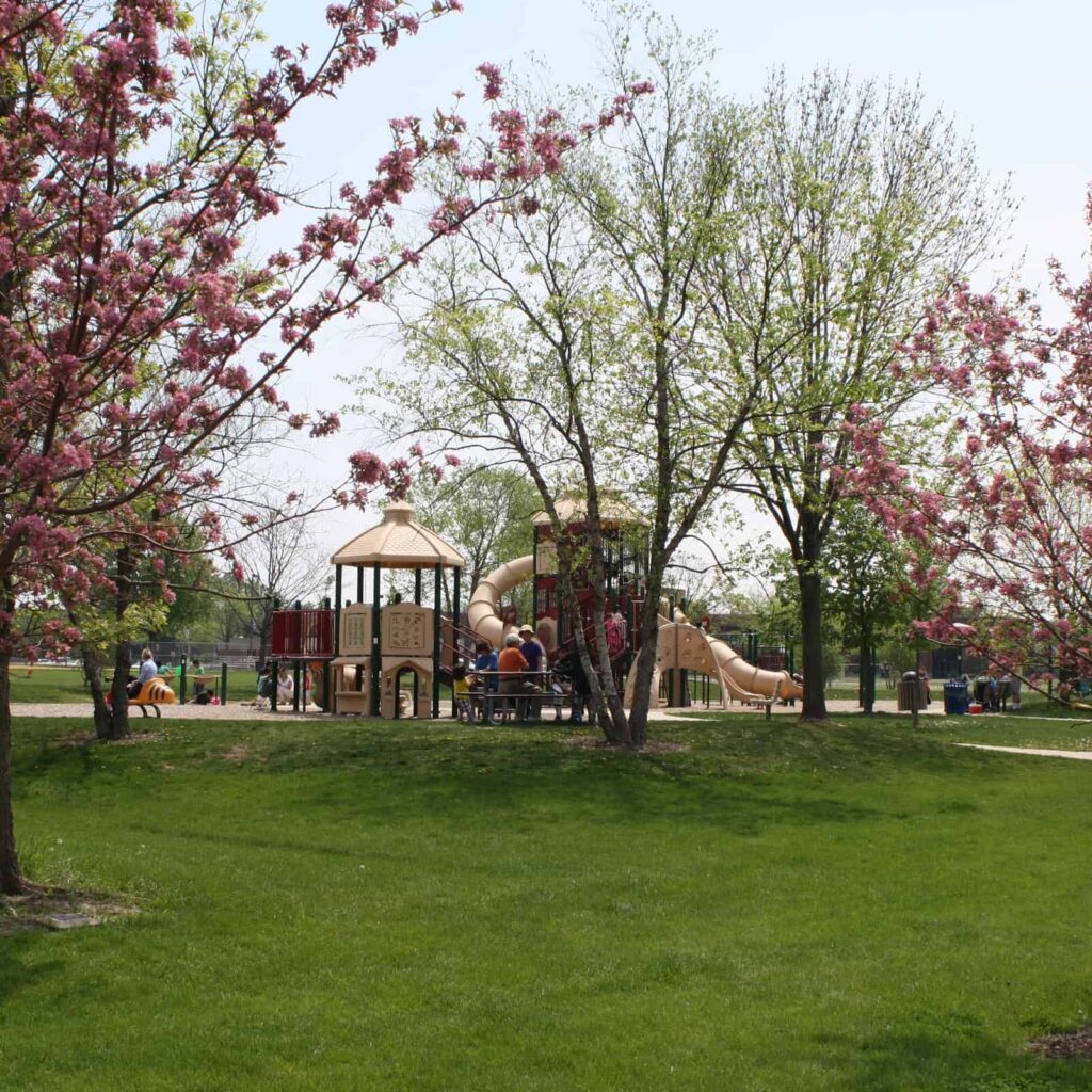 Wood Oaks Green Park